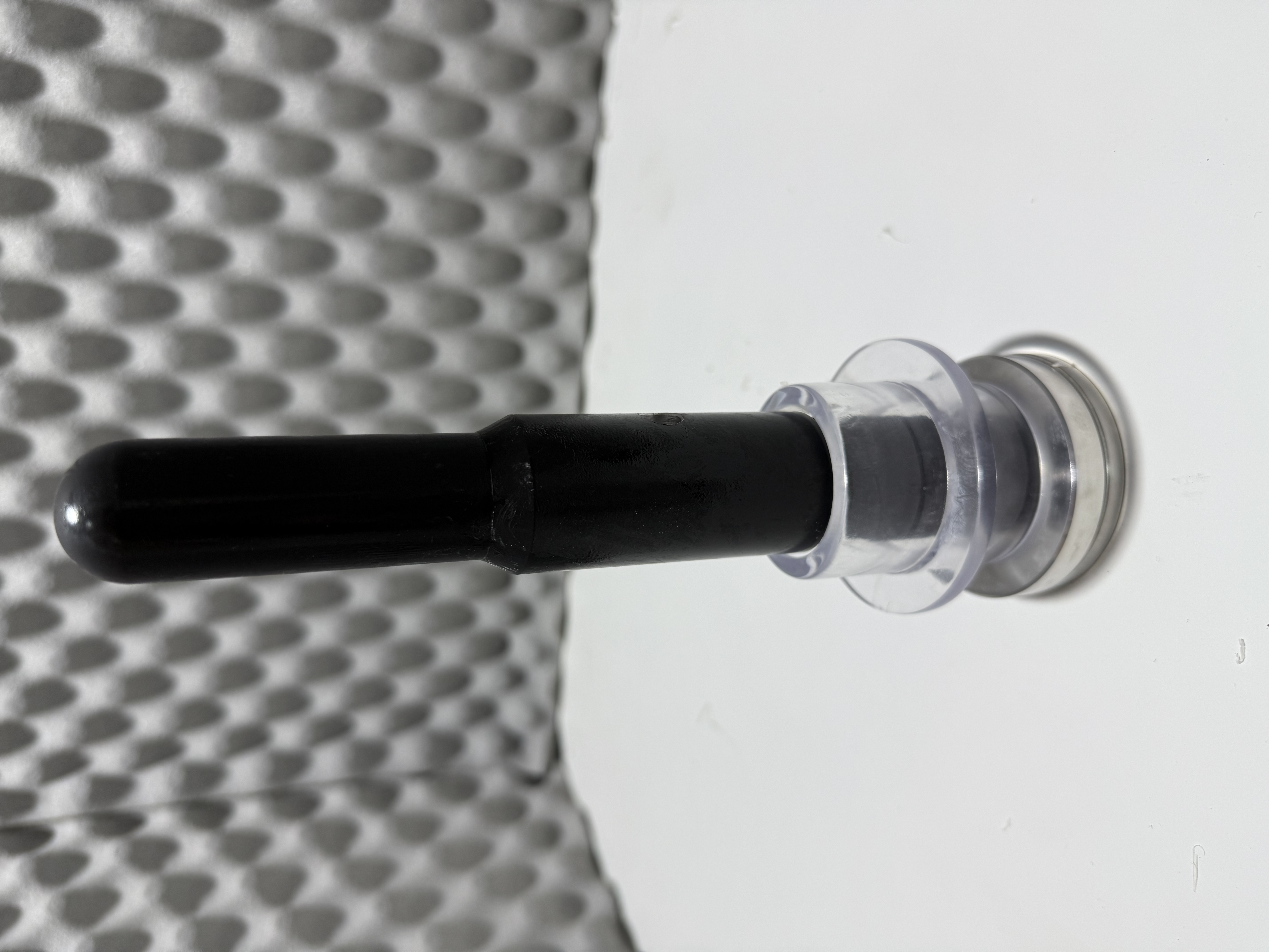 Машина для определения объема разрыва презерватива и давления